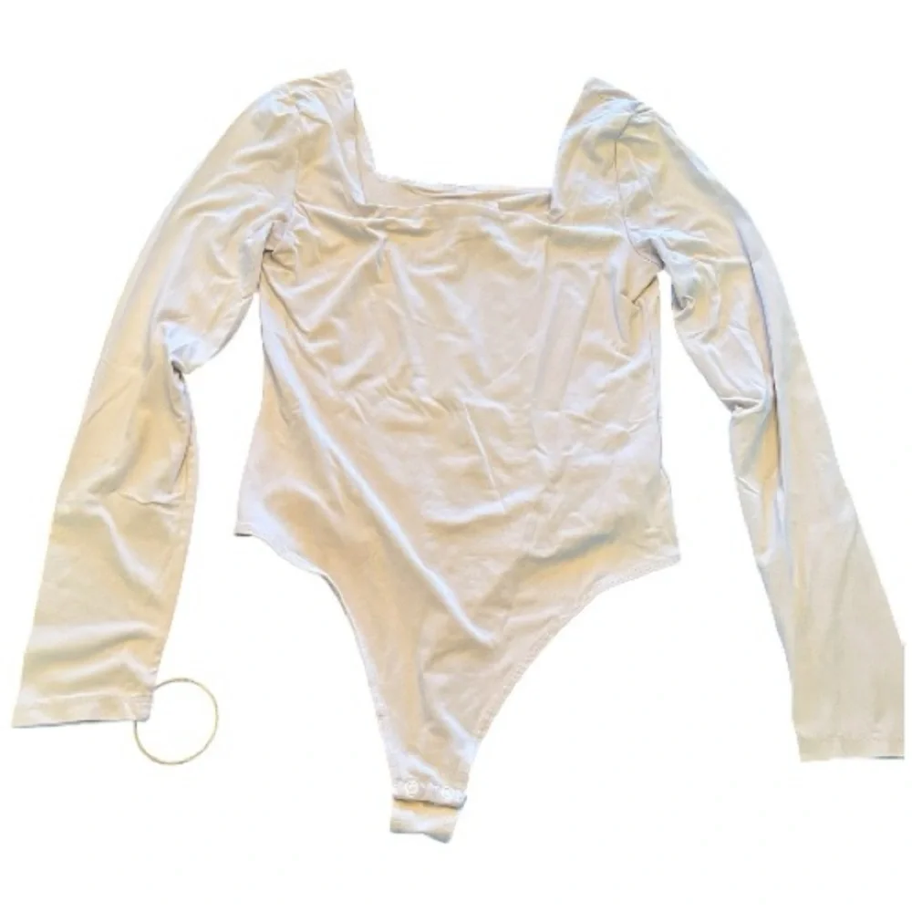 House of Harlow 1960 light cream long sleeve square neck bodysuit